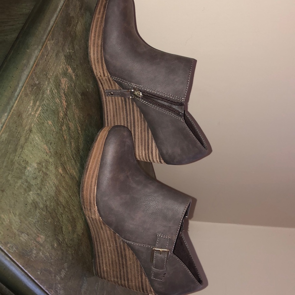 Wedged booties